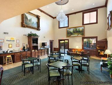 Days & By Wyndham North/aldine Otel 2*