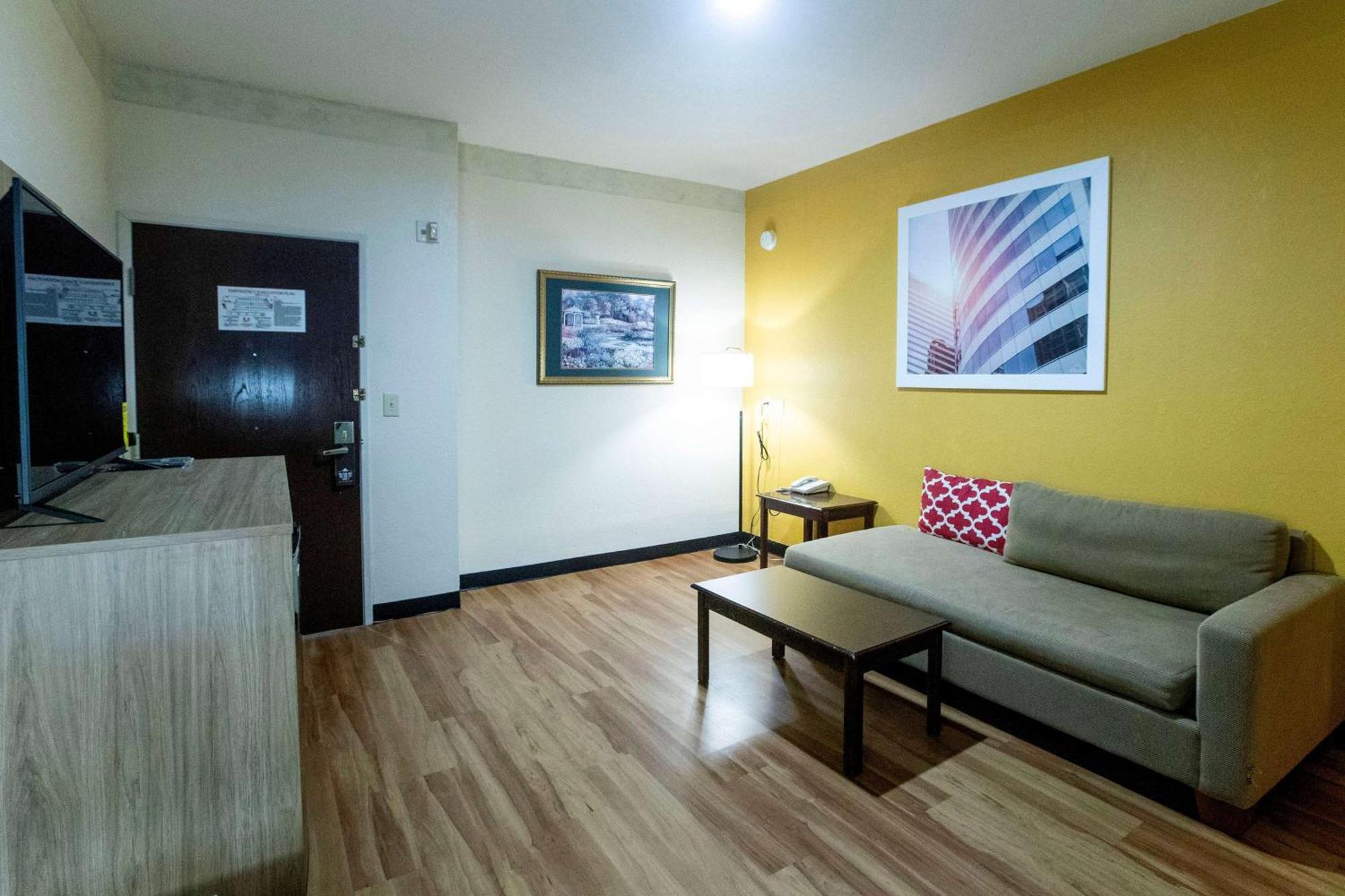 Otel Days & By Wyndham North/aldine Houston