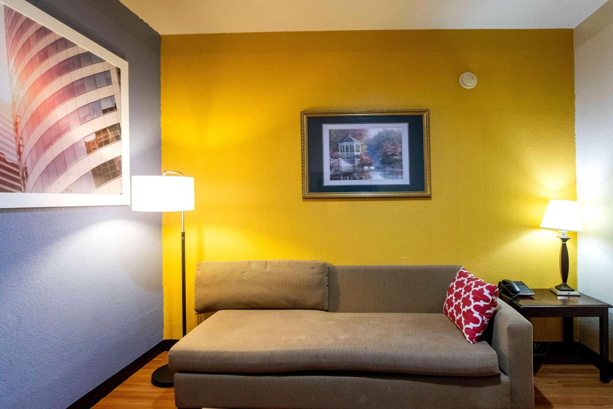 Otel Days & By Wyndham North/aldine