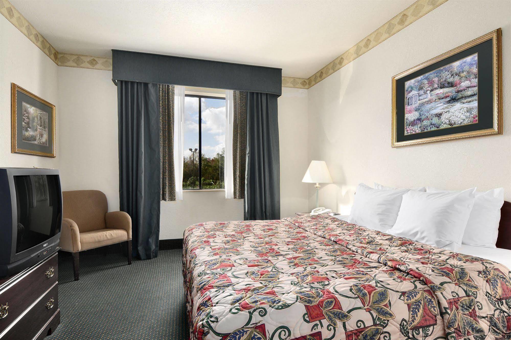 Otel Days & By Wyndham North/aldine